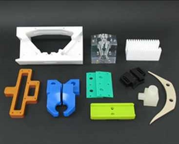 プラスチック機械加工① プラスチック機械加工①